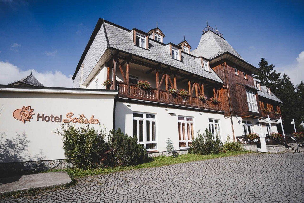 Hotel Solisko Штрбске-Плесо Экстерьер фото