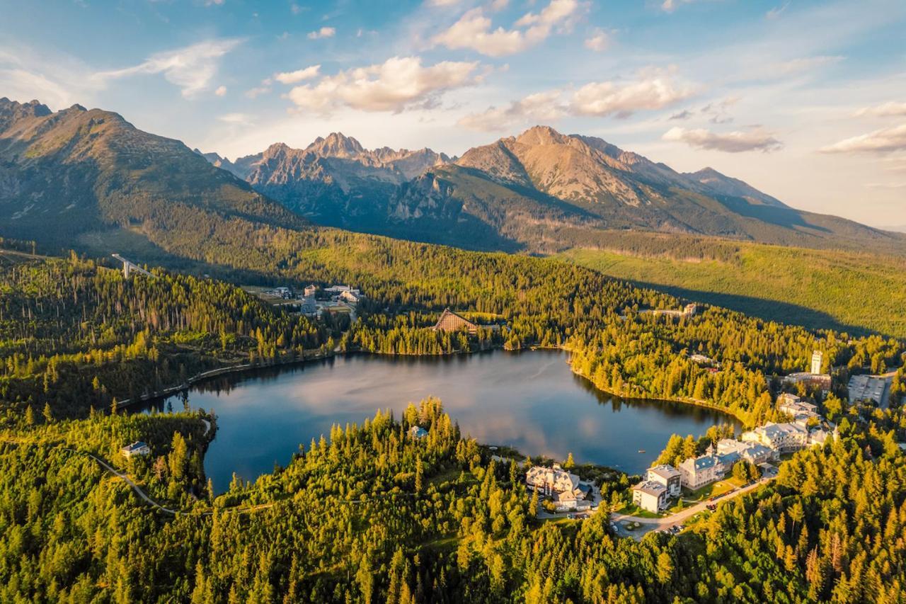 Hotel Solisko Штрбске-Плесо Экстерьер фото