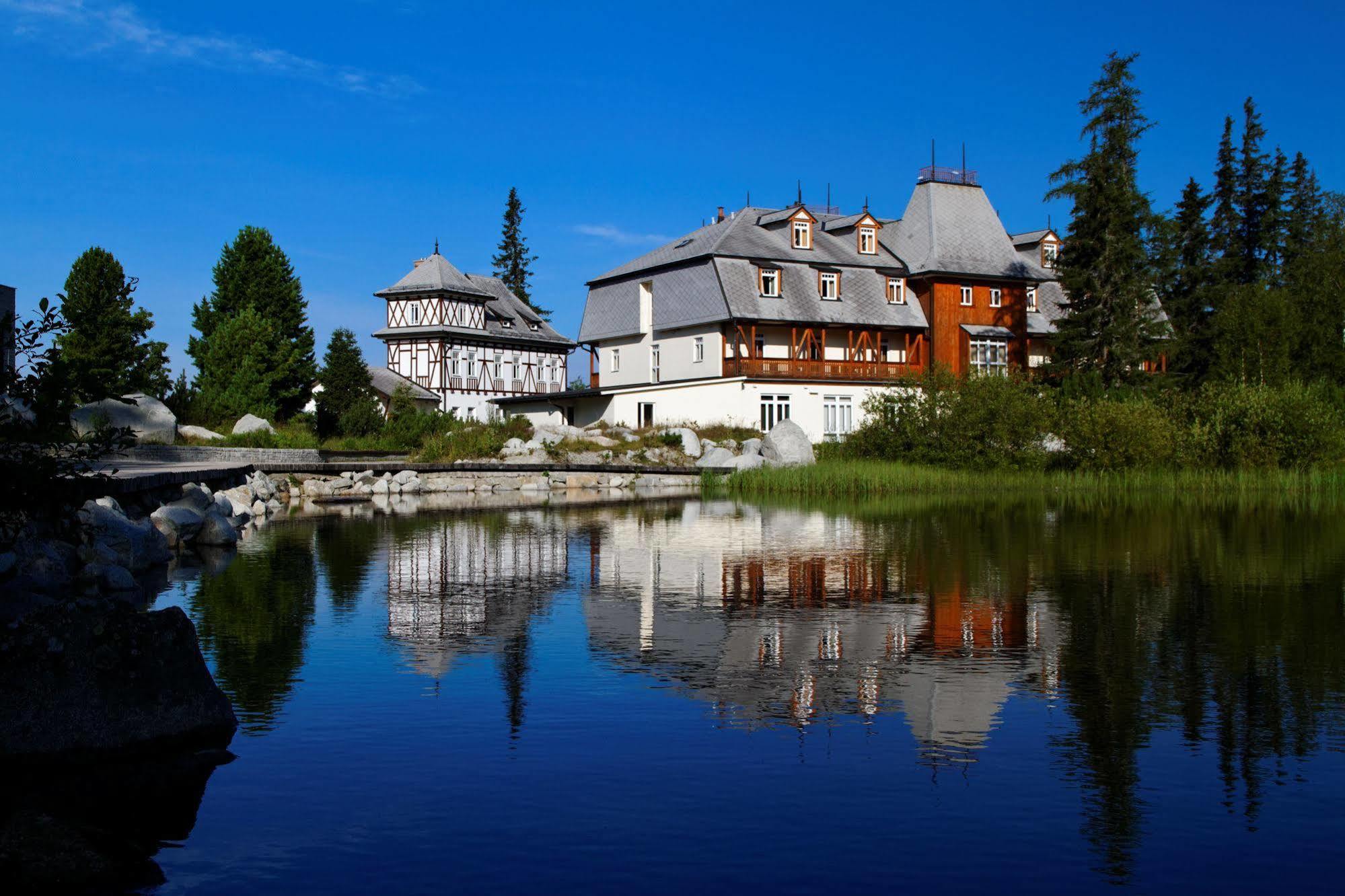 Hotel Solisko Штрбске-Плесо Экстерьер фото